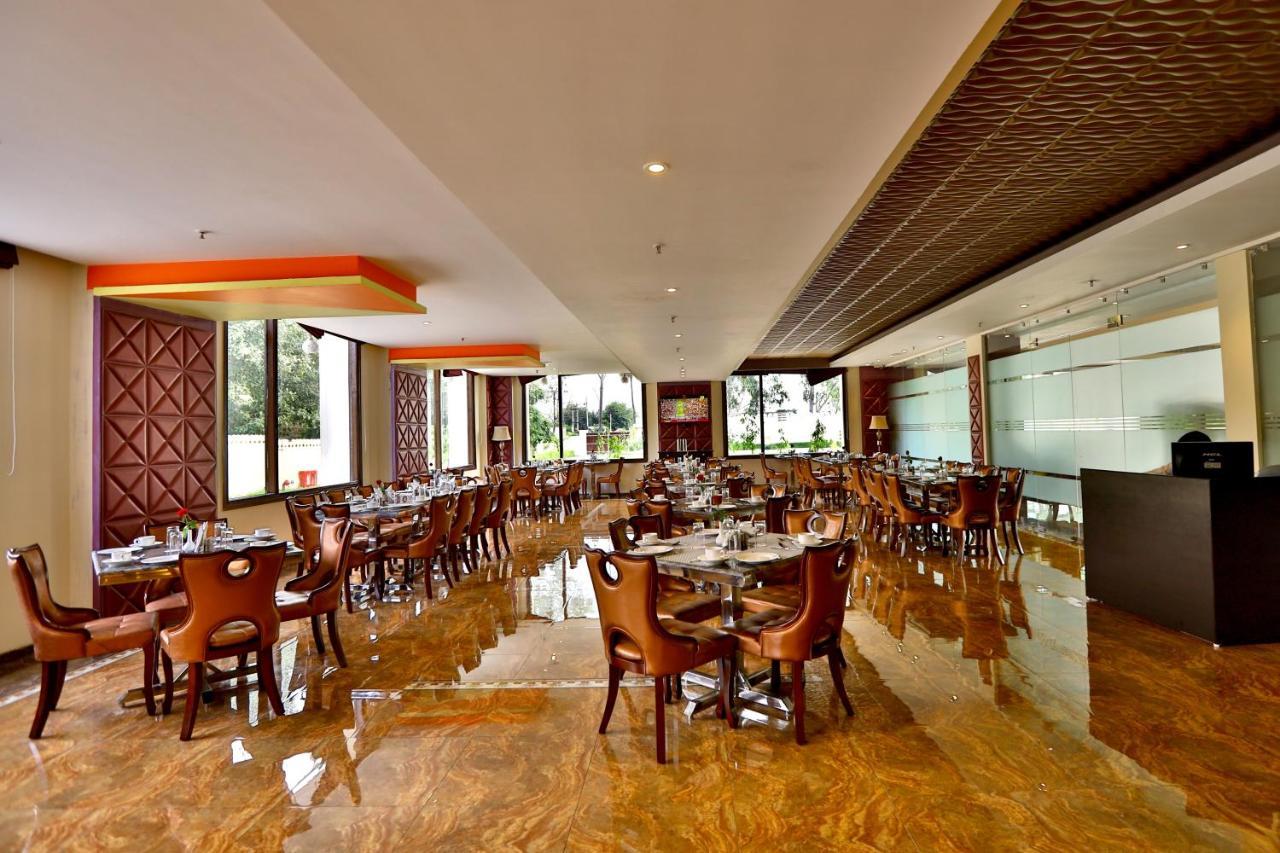 Regenta Resort Bharatpur, Fatehpur Sikri Road Exteriör bild